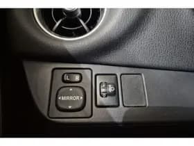 Toyota Yaris thumbnail 21