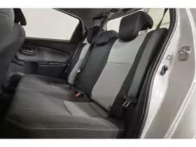 Toyota Yaris thumbnail 43
