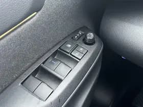 Toyota Yaris-cross thumbnail 28