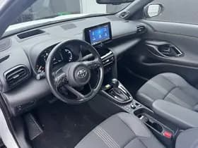 Toyota Yaris-cross thumbnail 70