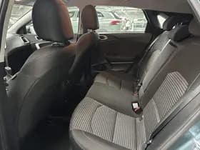 Kia Ceed thumbnail 41