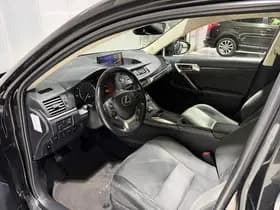Lexus Ct thumbnail 41
