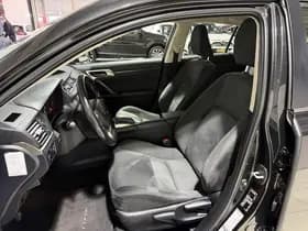 Lexus Ct thumbnail 63