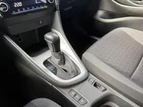 Toyota Yaris thumbnail 18