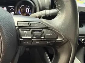 Toyota Yaris thumbnail 6