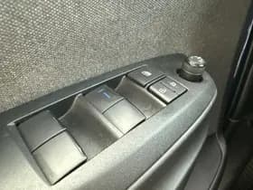 Toyota Yaris thumbnail 10