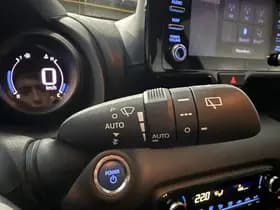 Toyota Yaris thumbnail 34