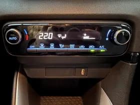 Toyota Yaris thumbnail 39