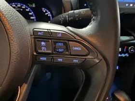 Toyota Yaris-cross thumbnail 7