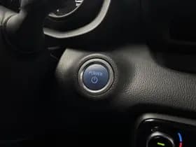 Toyota Yaris thumbnail 13