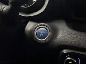 Toyota Yaris thumbnail 44