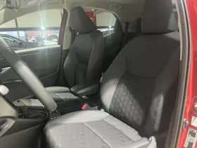 Toyota Yaris thumbnail 18