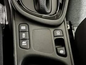 Toyota Yaris thumbnail 45