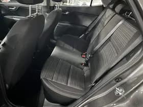 Kia Stonic thumbnail 45