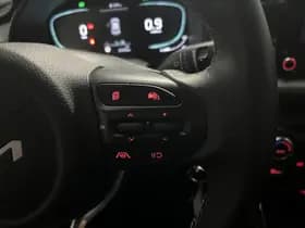 Kia Stonic thumbnail 8