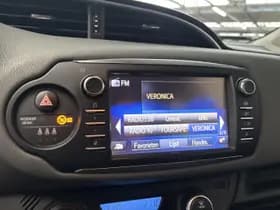 Toyota Yaris thumbnail 16