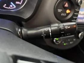 Toyota Yaris thumbnail 40