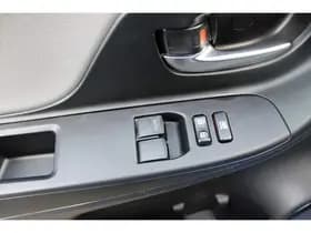 Toyota Yaris thumbnail 68