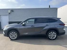 Toyota Highlander thumbnail 3