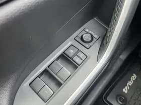 Toyota Rav4 thumbnail 81