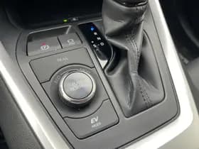 Toyota Rav4 thumbnail 33