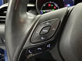 Toyota C-hr thumbnail 8
