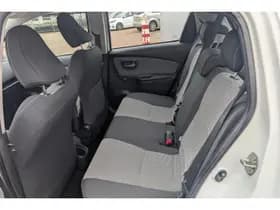 Toyota Yaris thumbnail 14