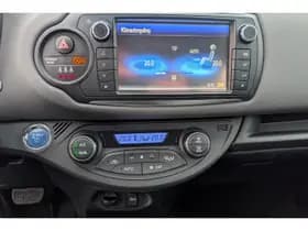 Toyota Yaris thumbnail 18