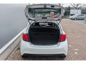 Toyota Yaris thumbnail 10