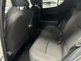 Toyota C-hr thumbnail 19