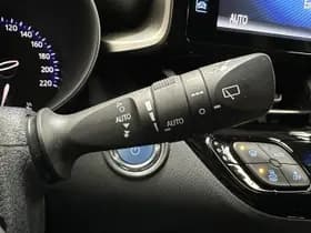 Toyota C-hr thumbnail 7