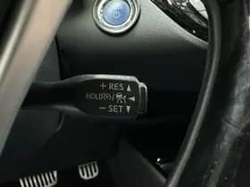 Toyota C-hr thumbnail 8