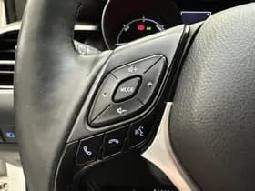 Toyota C-hr thumbnail 9