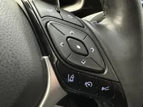 Toyota C-hr thumbnail 10