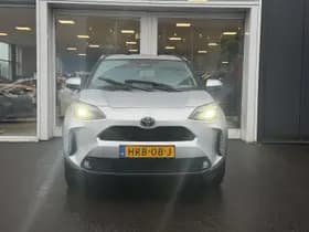 Toyota Yaris-cross thumbnail 3