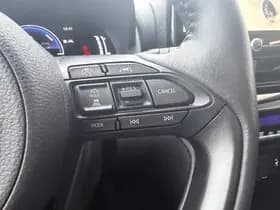 Toyota Yaris-cross thumbnail 58