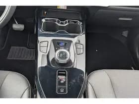 Toyota Urban-cruiser thumbnail 66