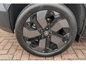 Toyota Urban-cruiser thumbnail 9