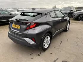 Toyota C-hr thumbnail 11