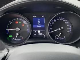 Toyota C-hr thumbnail 30