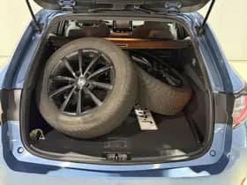 Toyota Corolla-touring-sports thumbnail 29