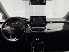 Toyota Corolla-touring-sports thumbnail 4