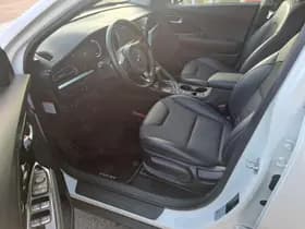Kia Niro thumbnail 5