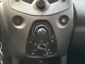 Toyota Aygo thumbnail 30