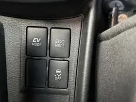 Toyota Yaris thumbnail 14