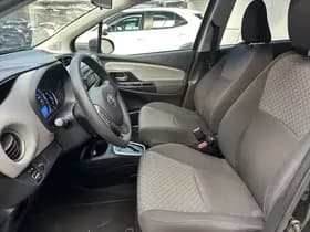 Toyota Yaris thumbnail 24