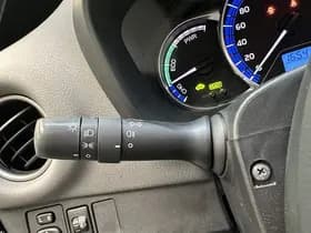 Toyota Yaris thumbnail 28