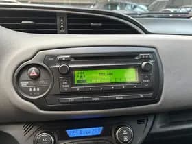 Toyota Yaris thumbnail 32