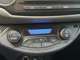 Toyota Yaris thumbnail 34