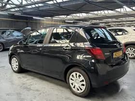 Toyota Yaris thumbnail 40